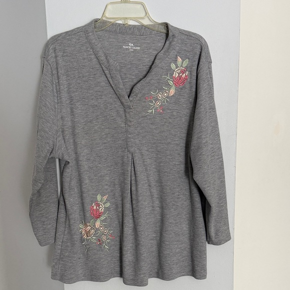 Princess Cruises 3pc Women's Gray Embroidered V-Neck Top, sleeveless top hoodie - Picture 6 of 6